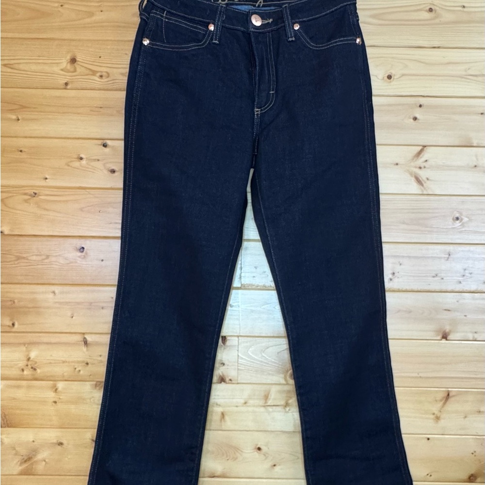 Woman’s Wrangler Retro Mae Mid Rise Dark Blue Denim Jeans